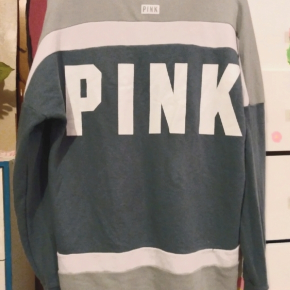 VS Pink sweatshirt - Picture 2 of 3